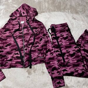 Bombshell Sportswear Purple Pink Camouflage Hoodie and joggers Small Medium